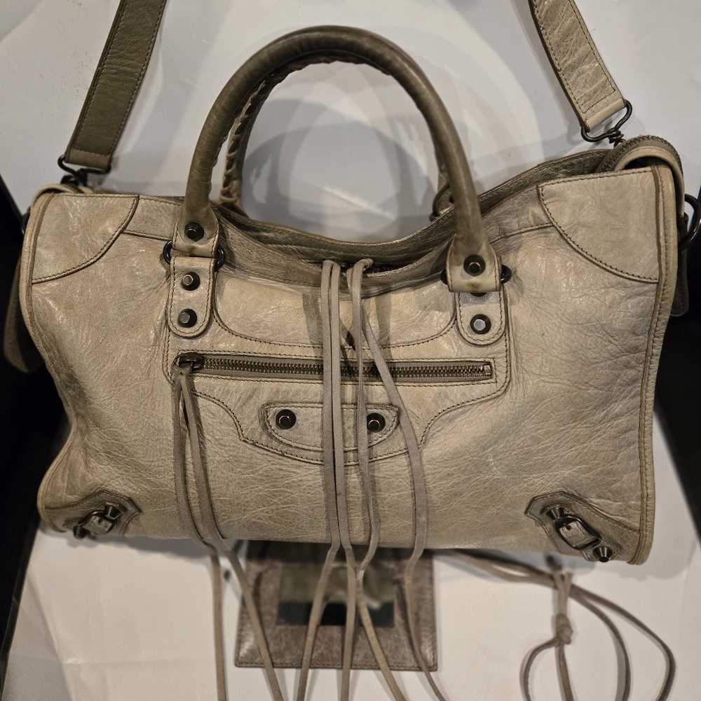 Balenciaga The City editors Vintage Lambskin shoulder bag with mirror.